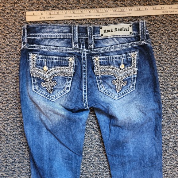 Rock Revival Betty Boot Distressed Jeans Size 27 Rhinestone Pocket Bling - Picture 10 of 11